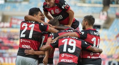 jogadores-do-flamengo-celebram-gol-contra-o-fortaleza-1599354107538_v2_4x3